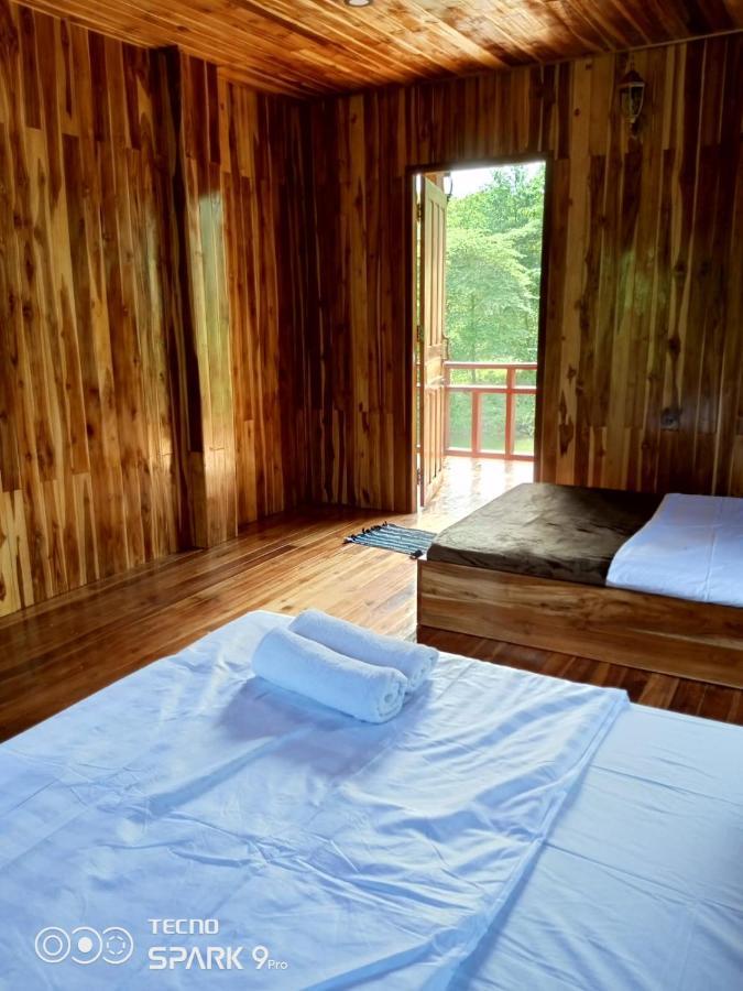 Eco Farm Stay And Hostel Nongkhiaw Exteriör bild