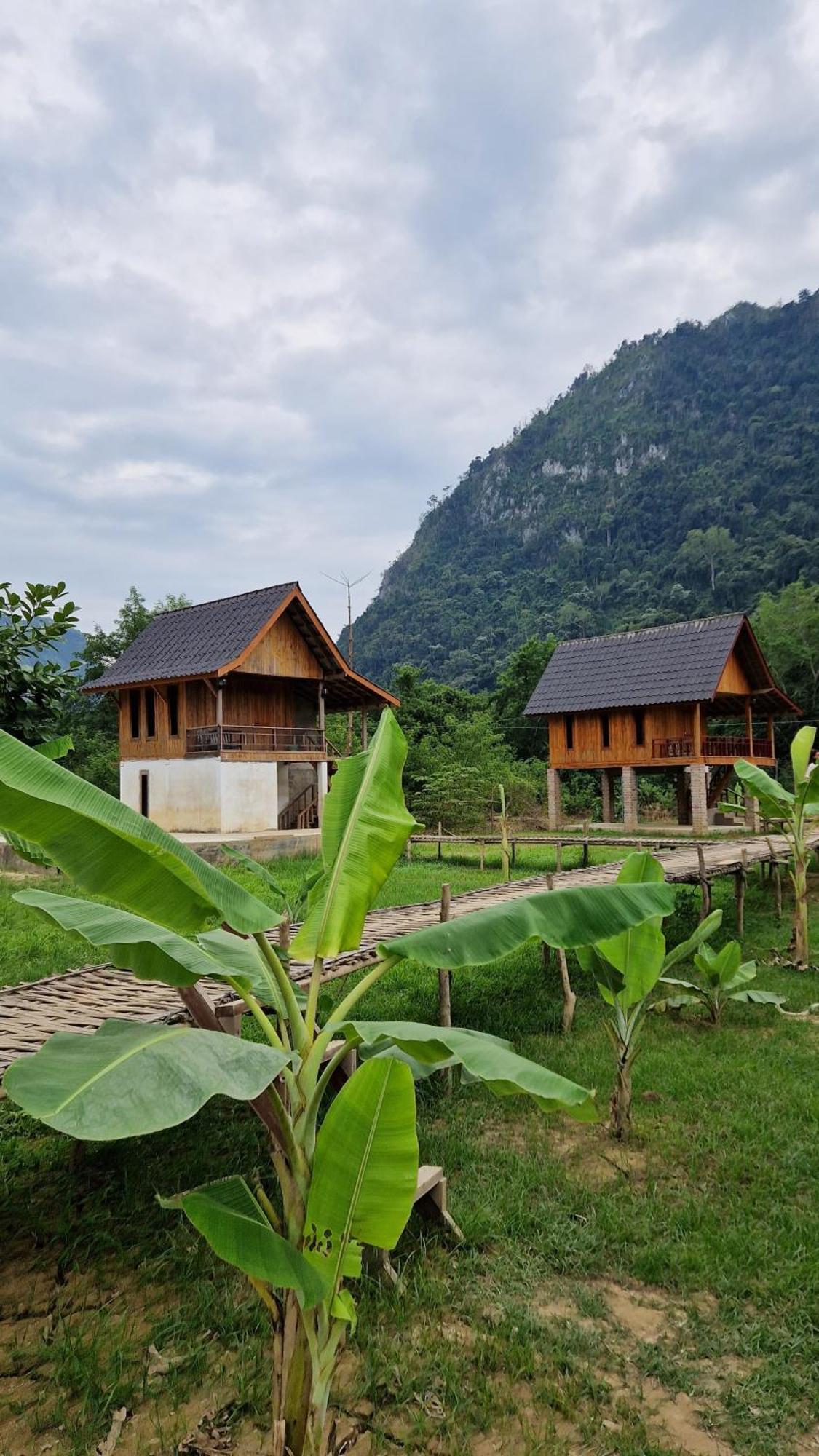 Eco Farm Stay And Hostel Nongkhiaw Exteriör bild