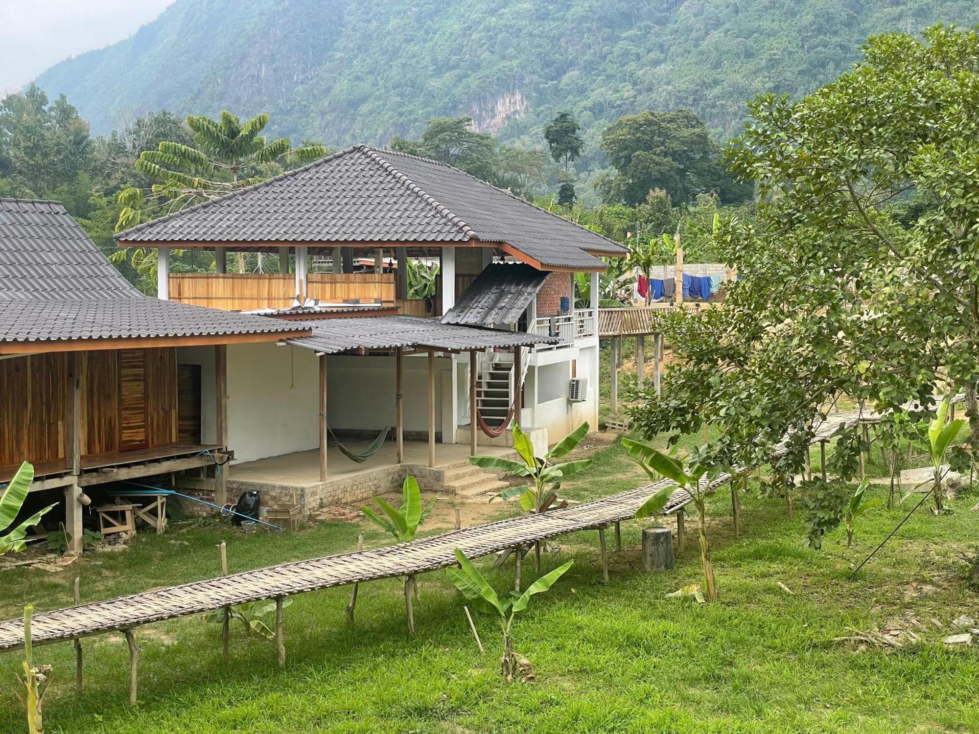 Eco Farm Stay And Hostel Nongkhiaw Exteriör bild