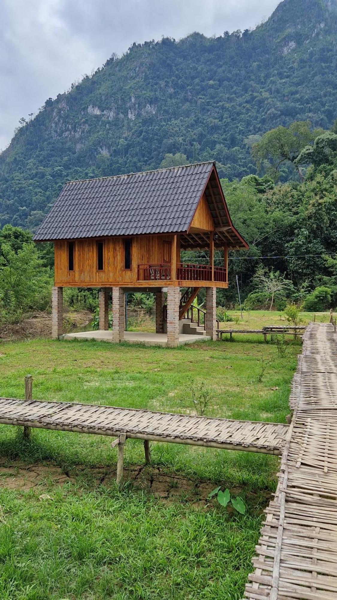 Eco Farm Stay And Hostel Nongkhiaw Exteriör bild