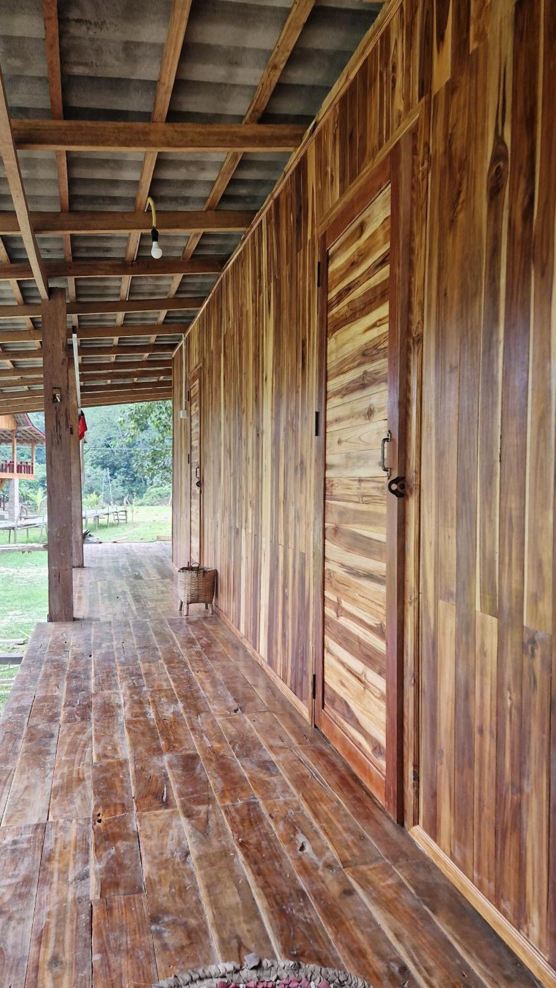 Eco Farm Stay And Hostel Nongkhiaw Exteriör bild